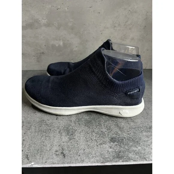 SKECHERS Women’s Dark Blue Goga Max Knit Slip On Shoe Sneaker Size 7 - Picture 8 of 16